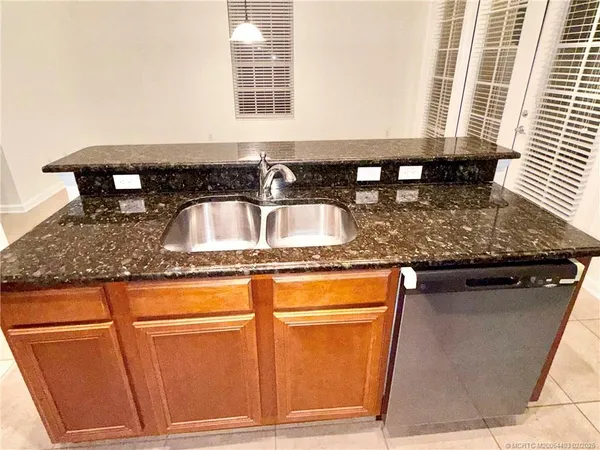 $440,000 | 12804 Salomon Cove Drive, Windermere, FL 34786