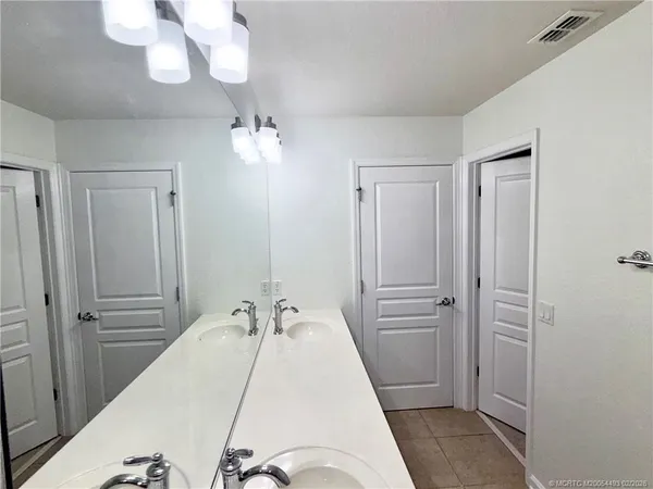 $440,000 | 12804 Salomon Cove Drive, Windermere, FL 34786