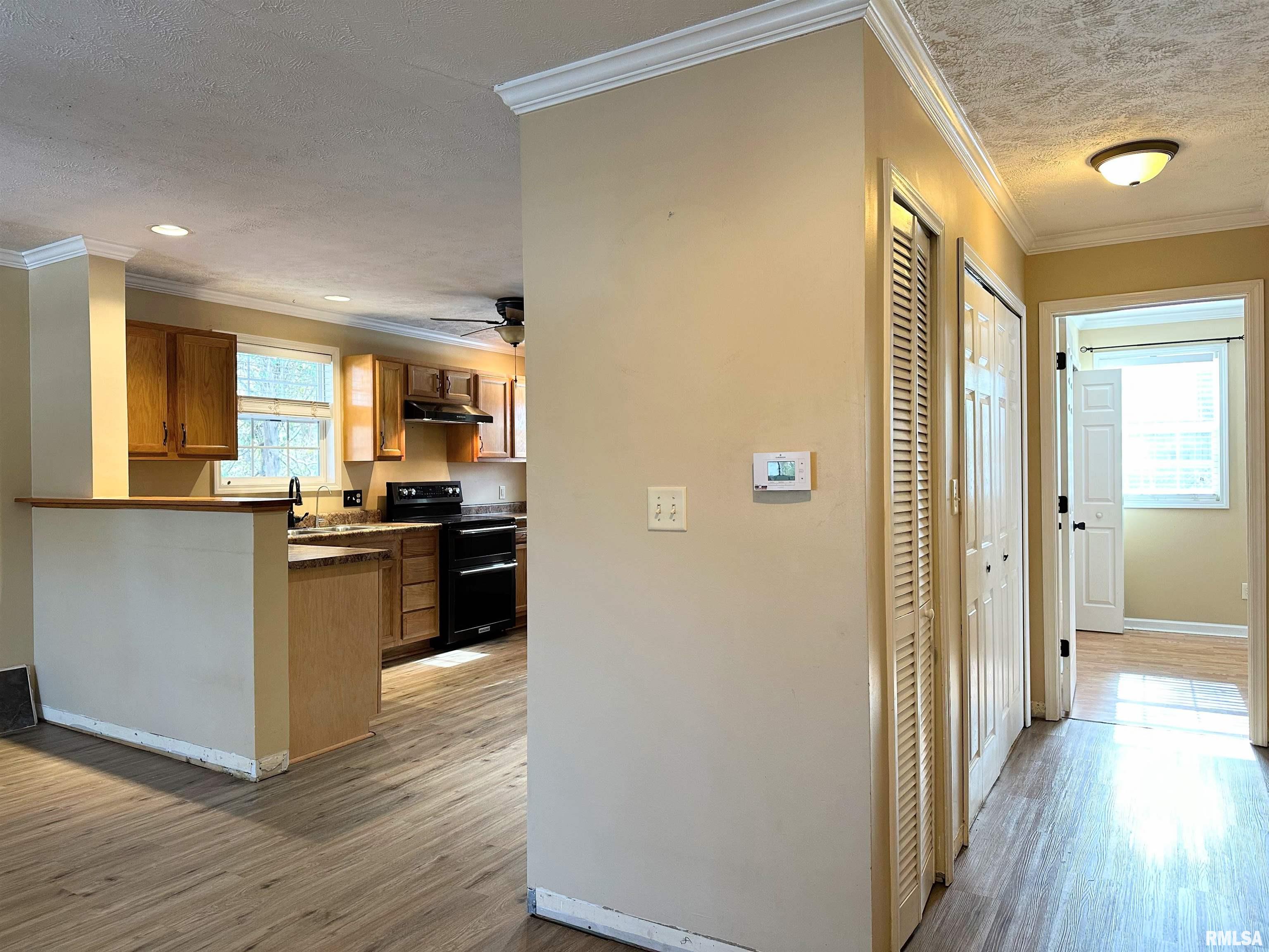 511 West Rigdon Street Carbondale, IL 62901 - Photo 12 of 42 Gallery Image 12