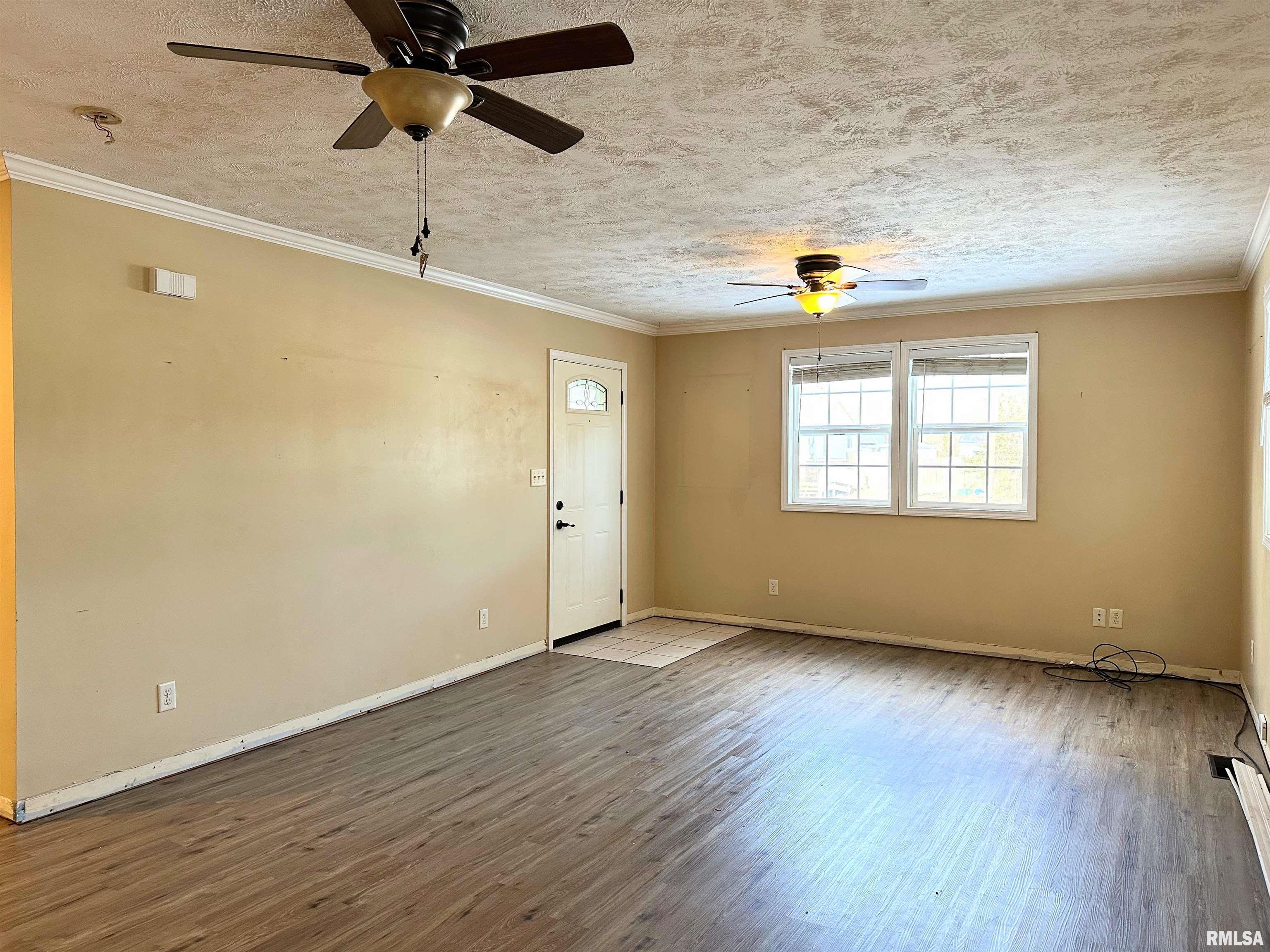 511 West Rigdon Street Carbondale, IL 62901 - Photo 3 of 42 Gallery Image 3