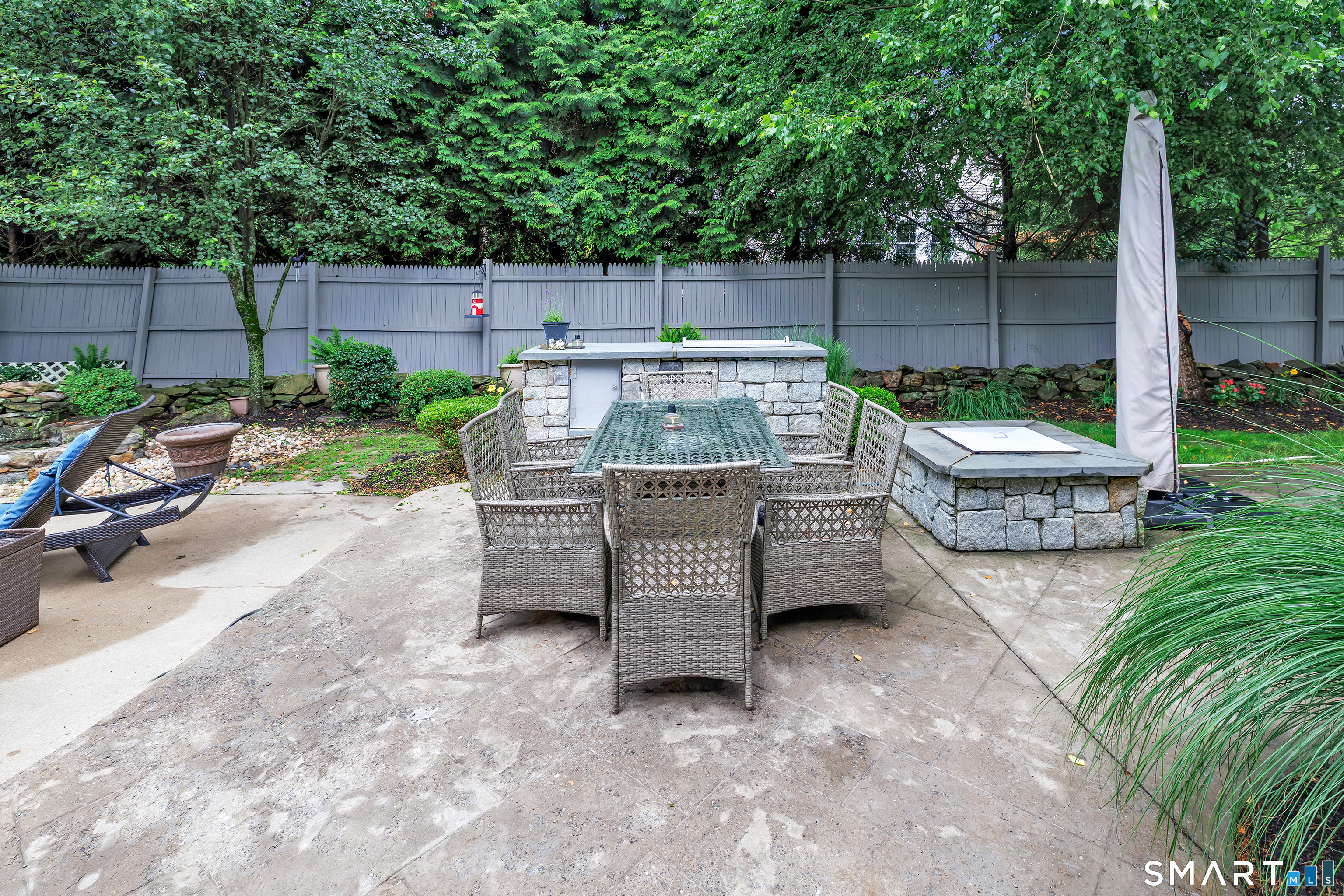 47 Sorghum Road Shelton, CT 06484 - Photo 33 of 40 Outdoor Kitchen and firepit