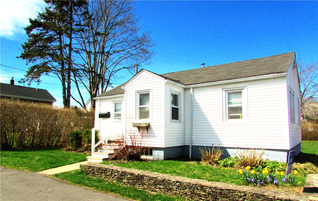 Cute Ranch home on dead end street.
