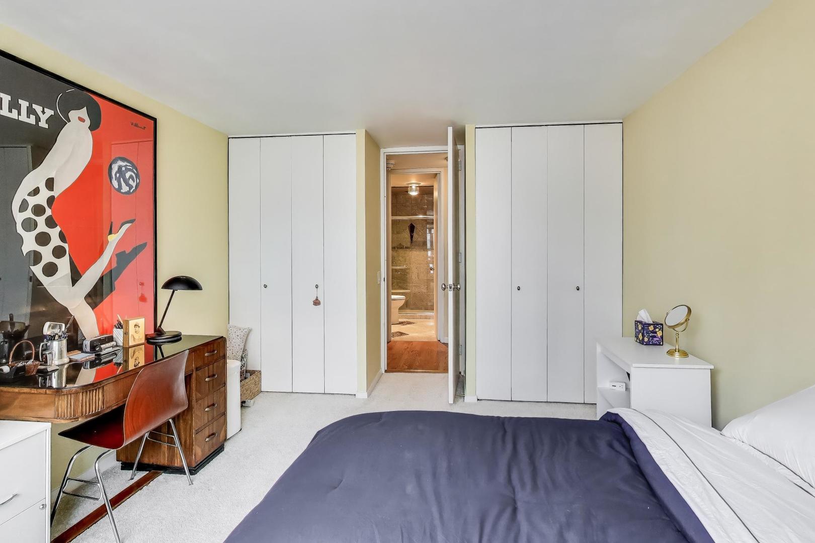 360 East Randolph Street, Unit 1007 Chicago, IL 60601 - Photo 15 of 28 a view of an entryway with wooden floor