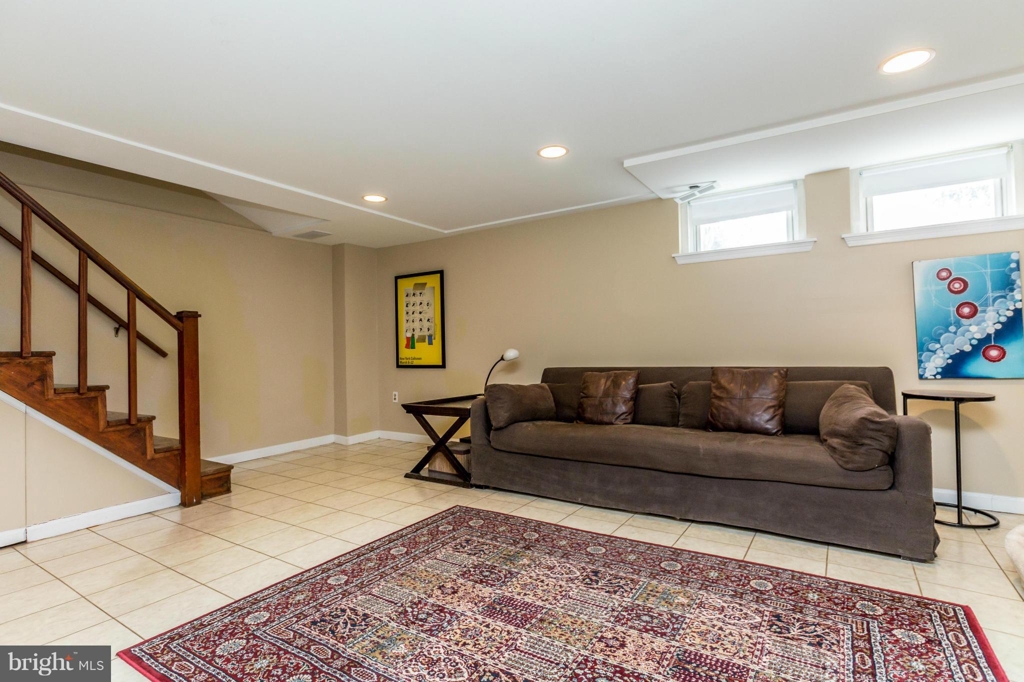 216 Gaywood Road Baltimore, MD 21212 - Photo 25 of 30 Family Room