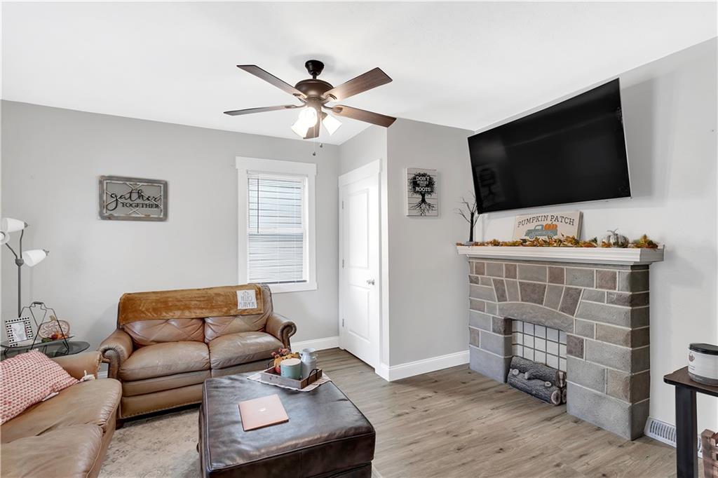 923 McLaughlin Run Road Bridgeville, PA 15017 - Photo 11 of 24 Gallery Image 11