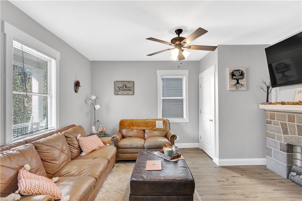 923 McLaughlin Run Road Bridgeville, PA 15017 - Photo 10 of 24 Gallery Image 10
