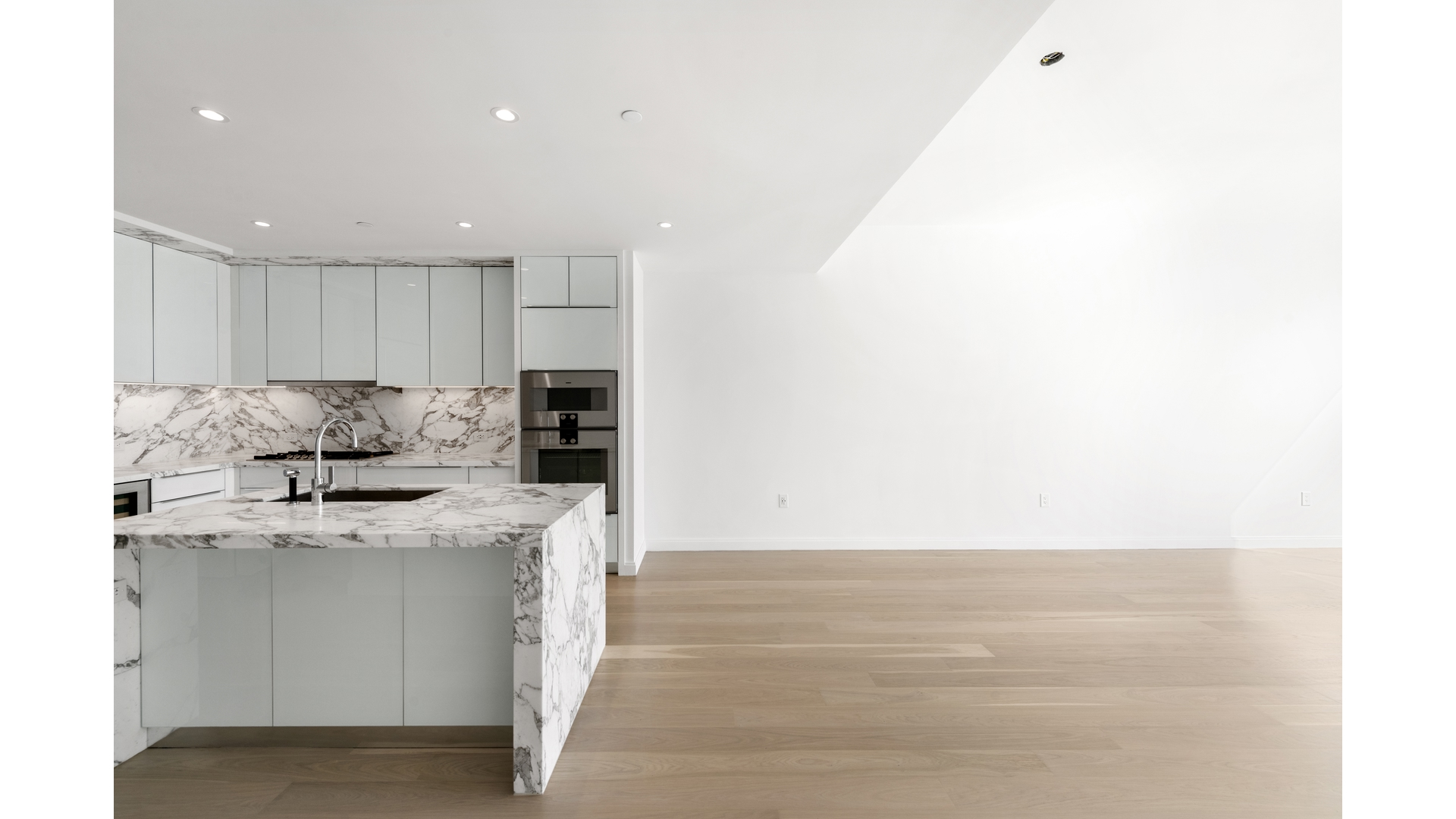 10 Riverside Boulevard, Unit 33F Manhattan, NY 10069 - Photo 3 of 15