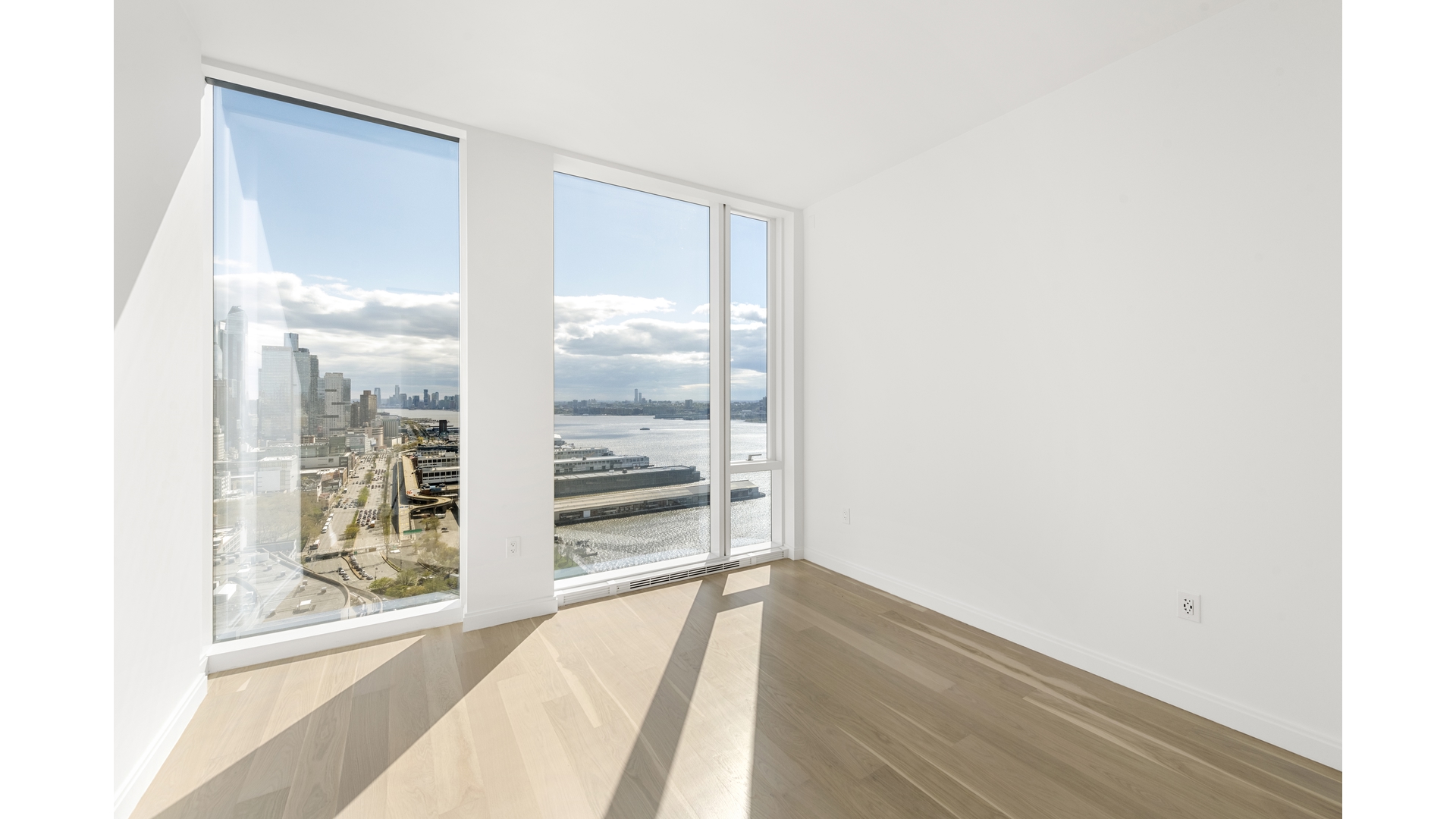 10 Riverside Boulevard, Unit 33F Manhattan, NY 10069 - Photo 7 of 15