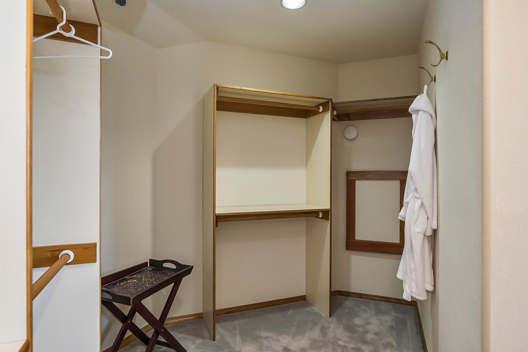 3808 Northwest Summerfield Road Bend, OR 97703 - Photo 34 of 38 Large walk-in closet in primary suite with efficient shelving system