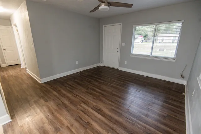 $1,300 | 3196 North Ridge Road, Tallahassee, FL 32305