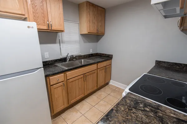 $1,225 | 3196 North Ridge Road, Tallahassee, FL 32305