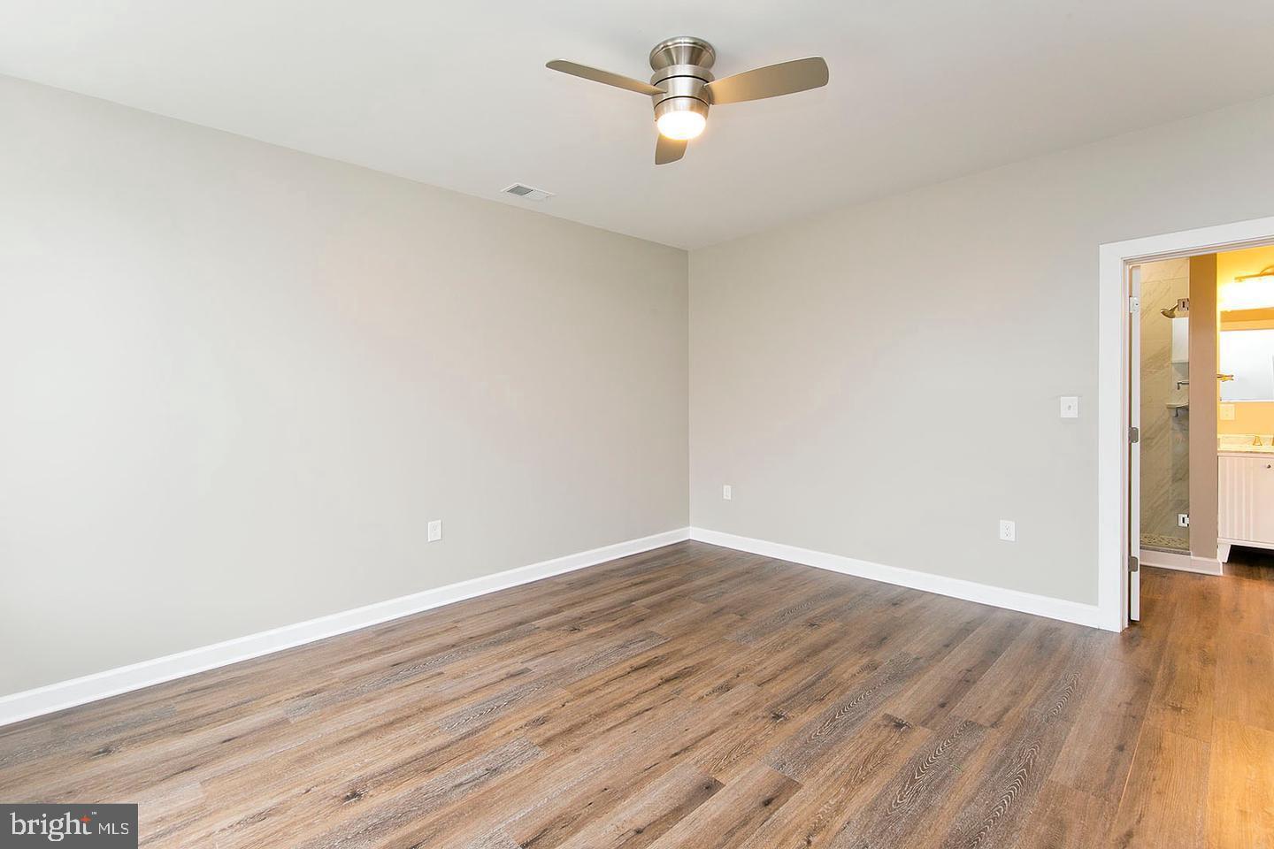 160 North Loudoun Street, Unit 301 Winchester, VA 22601 - Photo 16 of 23