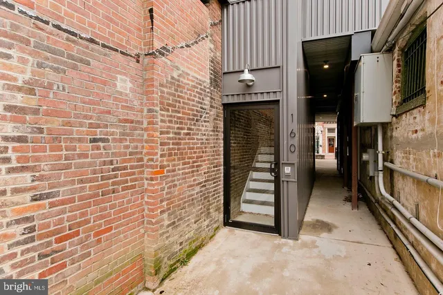 $2,200 | 160 North Loudoun Street, Unit 301, Winchester, VA 22601