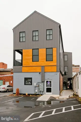 $2,200 | 160 North Loudoun Street, Unit 301, Winchester, VA 22601