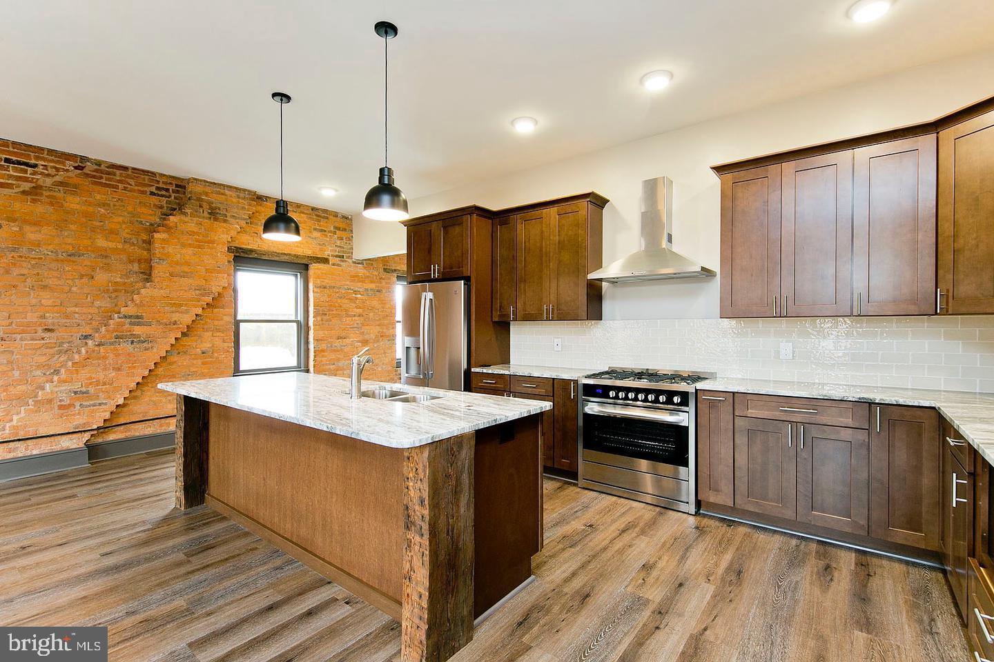 160 North Loudoun Street, Unit 301 Winchester, VA 22601 - Photo 4 of 23