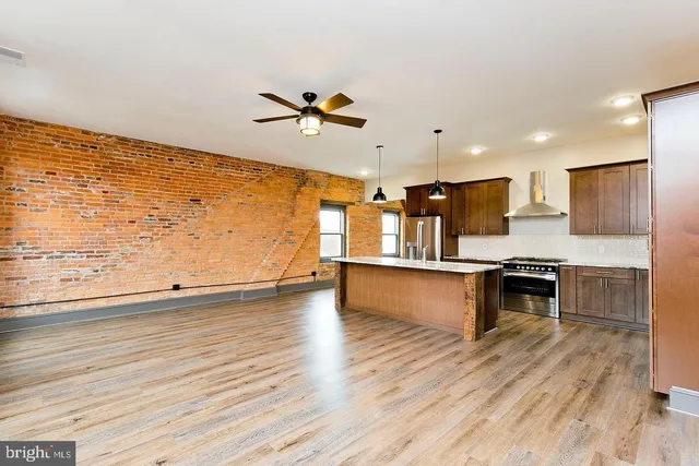 $2,200 | 160 North Loudoun Street, Unit 301, Winchester, VA 22601