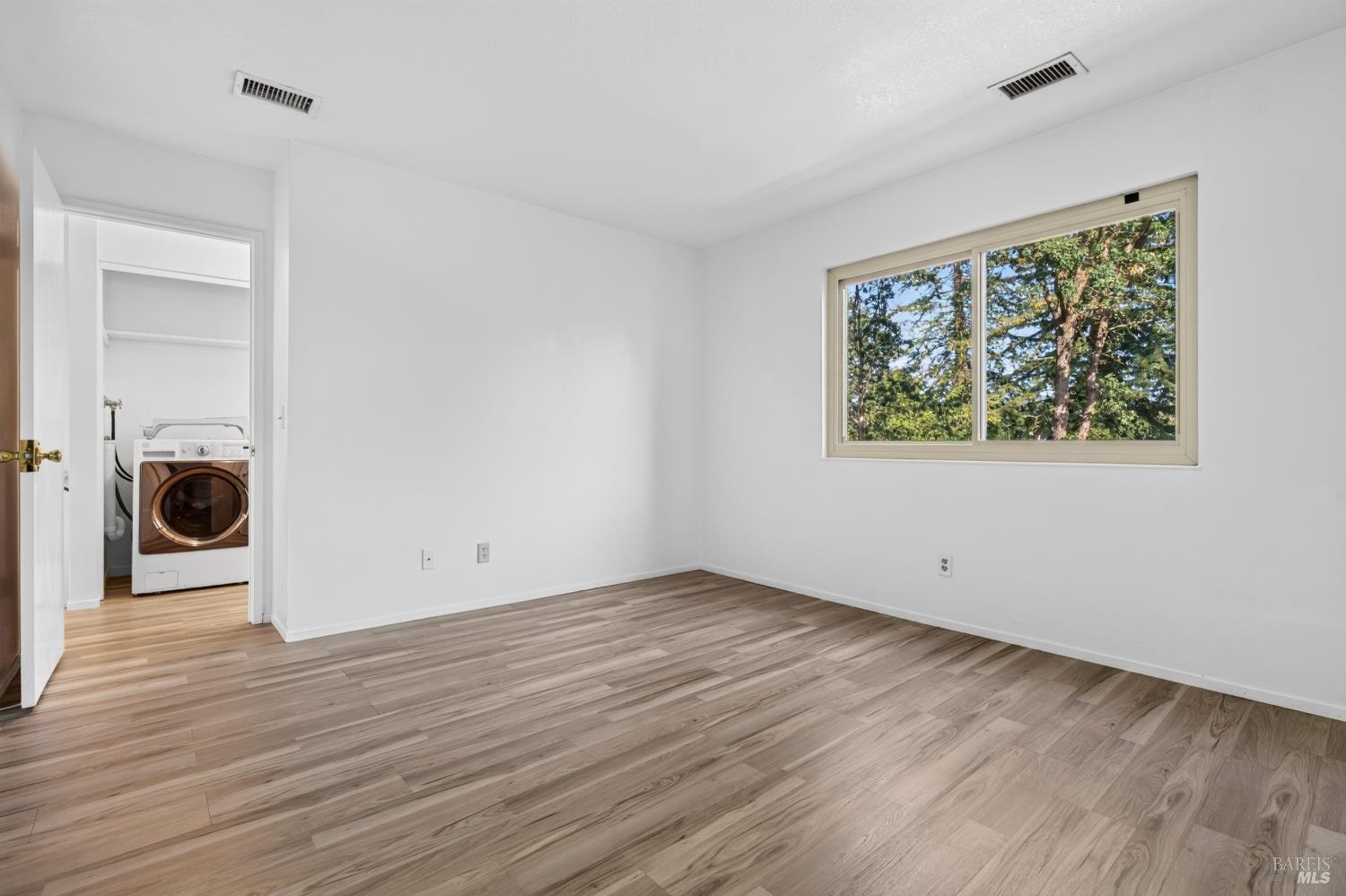 1713 Las Pravadas Court Santa Rosa, CA 95409 - Photo 14 of 32