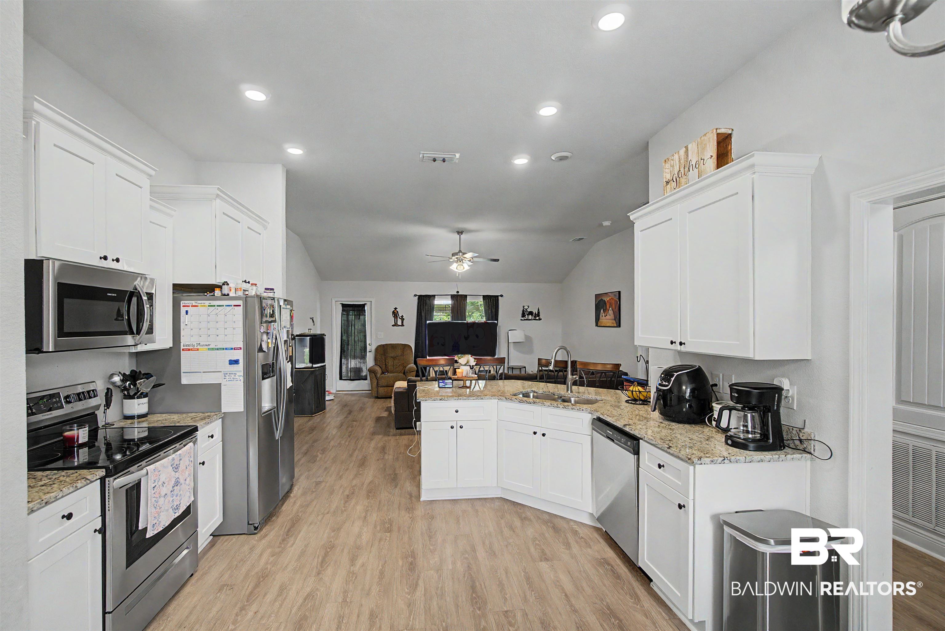 22976 Ridgewood Drive Robertsdale, AL 36567 - Photo 5 of 42