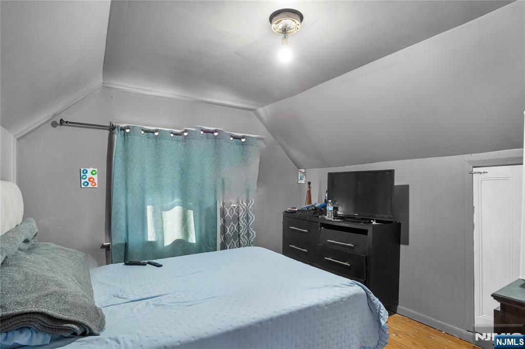 44-46 Richards Street Newark, NJ 07105 - Photo 14 of 18