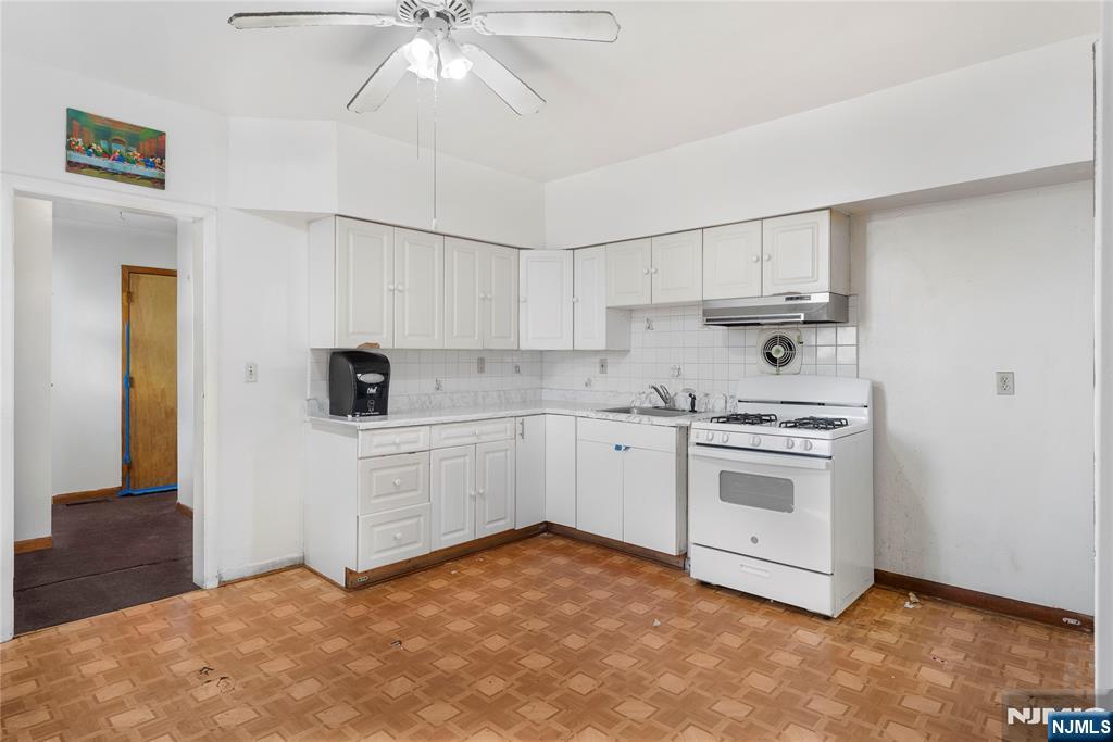 44-46 Richards Street Newark, NJ 07105 - Photo 4 of 18