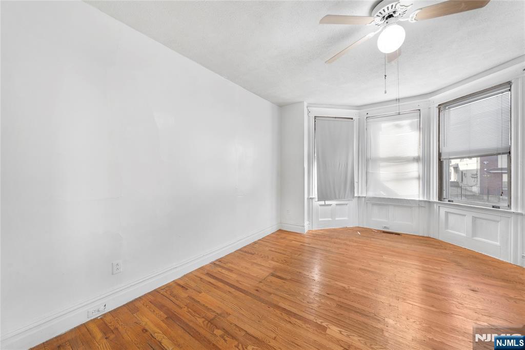 44-46 Richards Street Newark, NJ 07105 - Photo 7 of 18