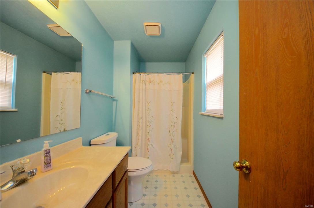 862 Misty Valley Road O'Fallon, IL 62269 - Photo 13 of 30 Gallery Image 13