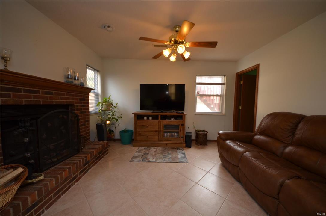 862 Misty Valley Road O'Fallon, IL 62269 - Photo 21 of 30 Gallery Image 21