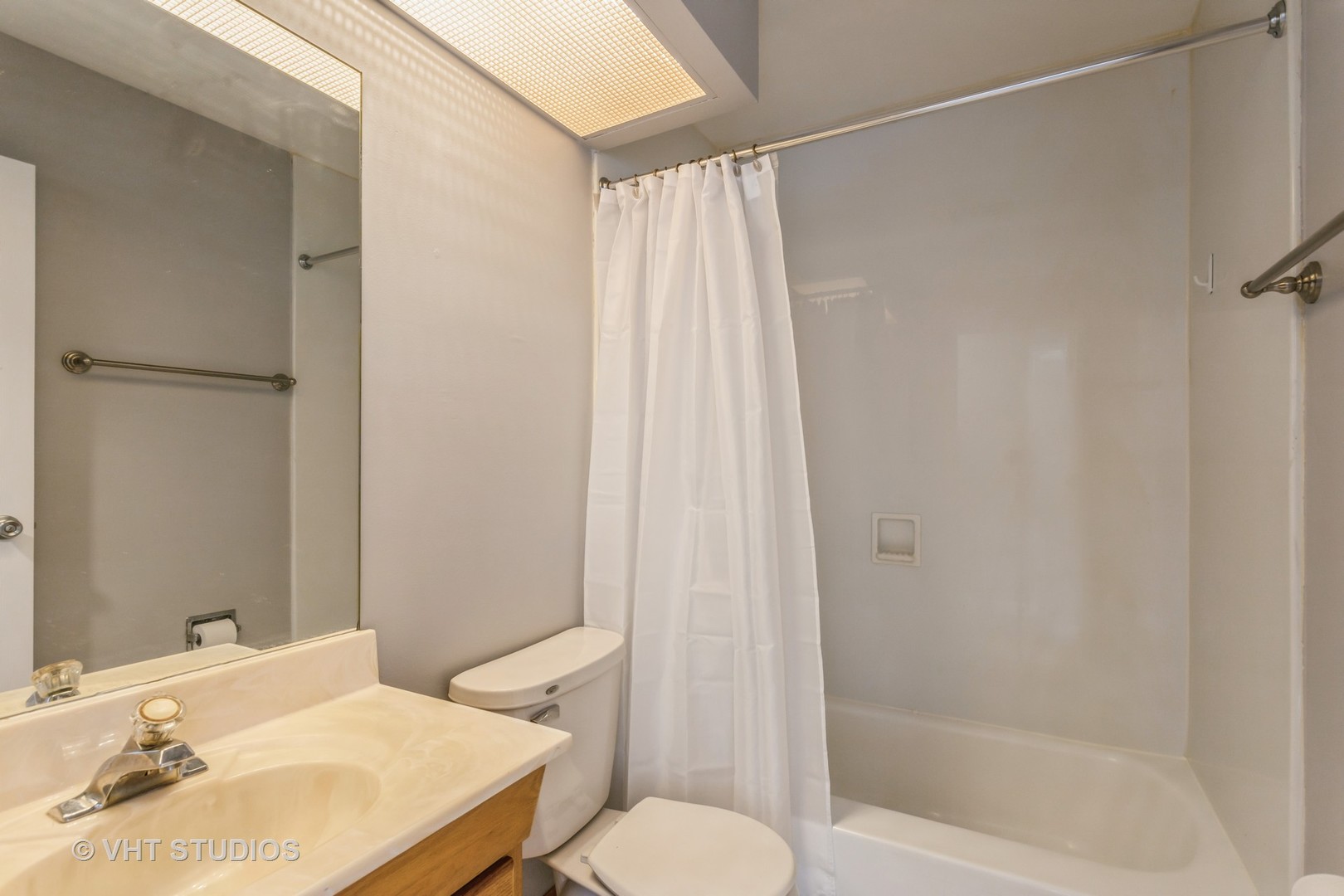 167 Roberts Road Bolingbrook, IL 60440 - Photo 15 of 17 a bathroom with a sink and toilet
