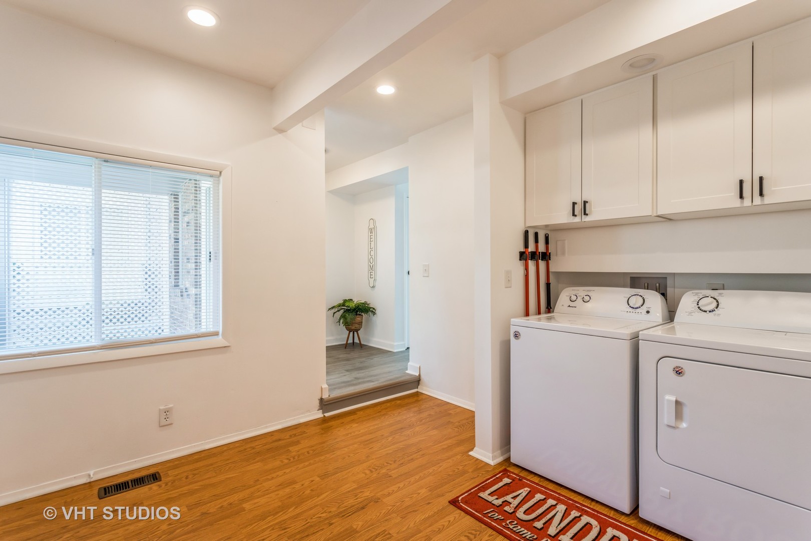 167 Roberts Road Bolingbrook, IL 60440 - Photo 8 of 17