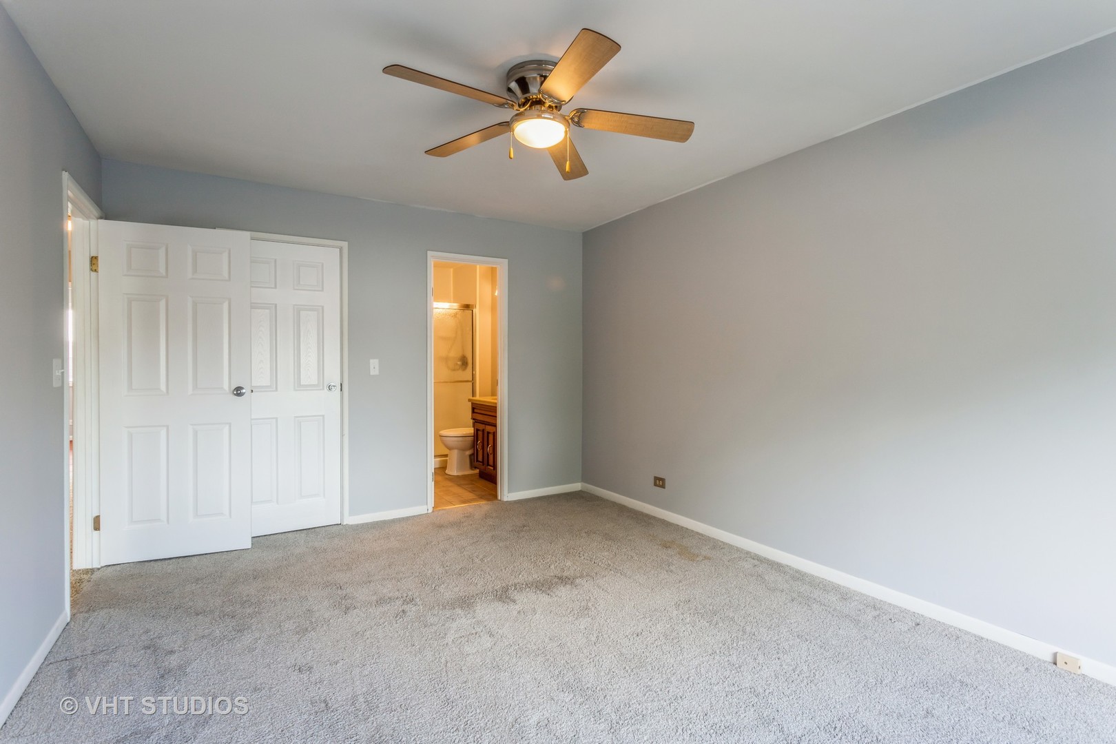 167 Roberts Road Bolingbrook, IL 60440 - Photo 10 of 17 a view of an empty room with a window