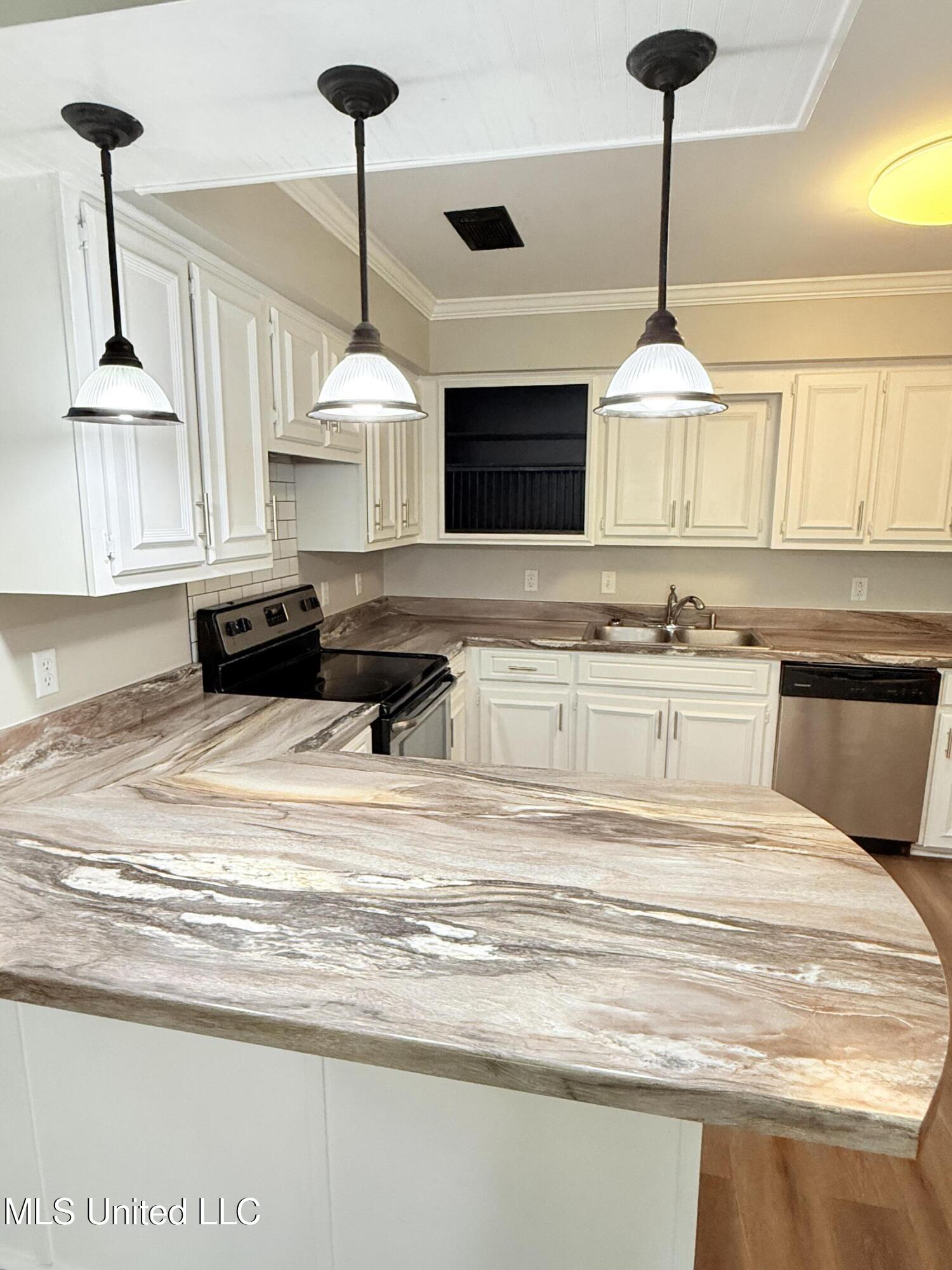 270 Pebblecreek Road Grenada, MS 38901 - Photo 5 of 34 IMG_8429