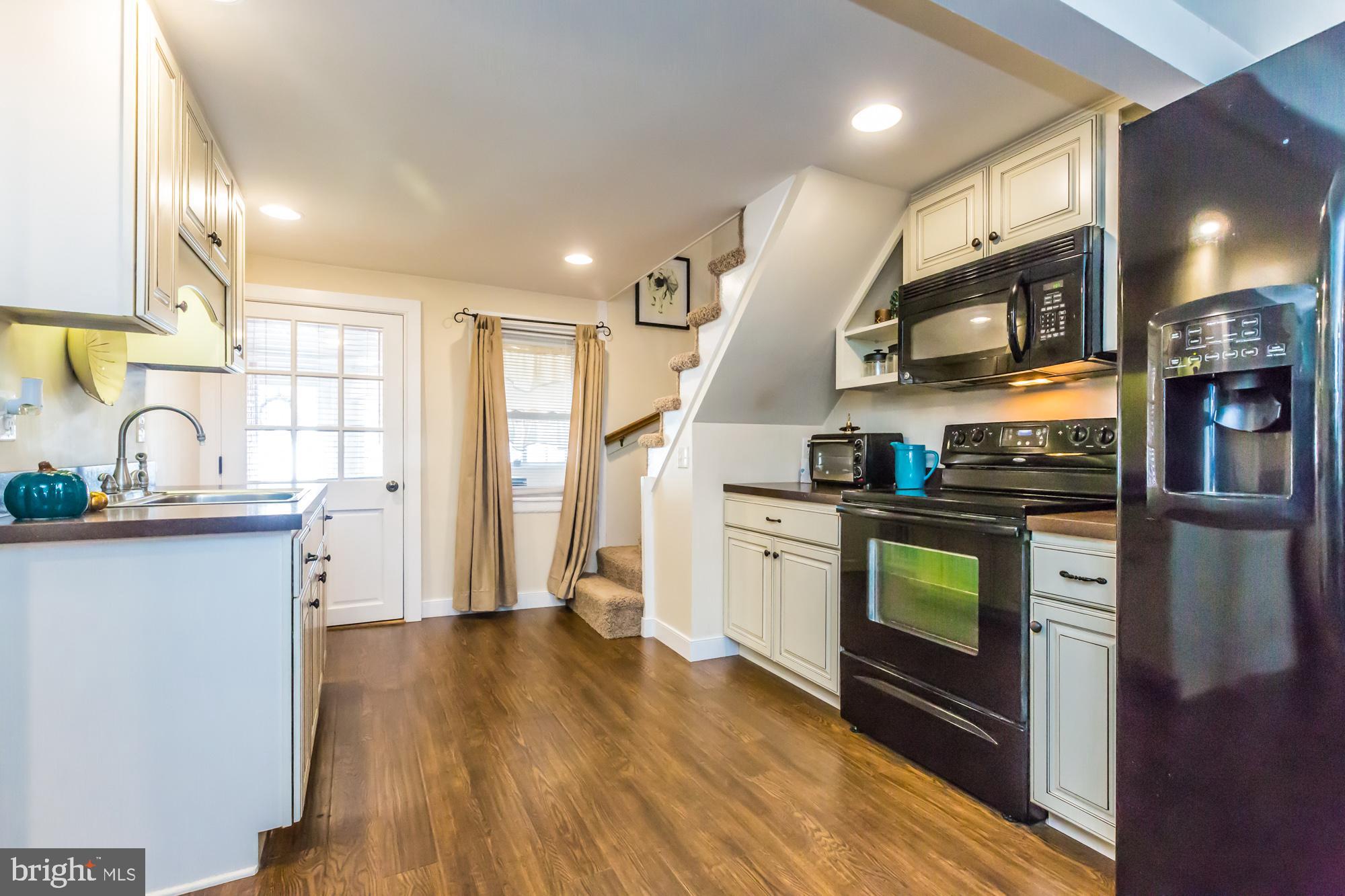 12 South Zinns Mill Road Lebanon, PA 17042 - Photo 5 of 26 Gallery Image 5