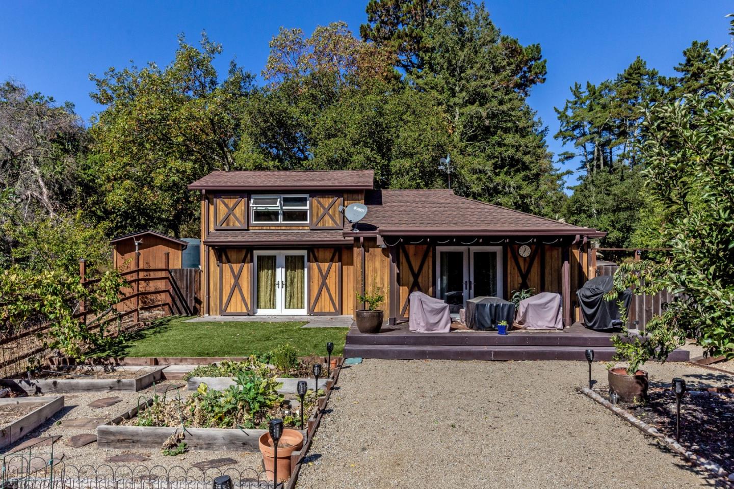 25255 Apple Hill Road Los Gatos, CA 95033 - Photo 42 of 47 a front view of a house with garden