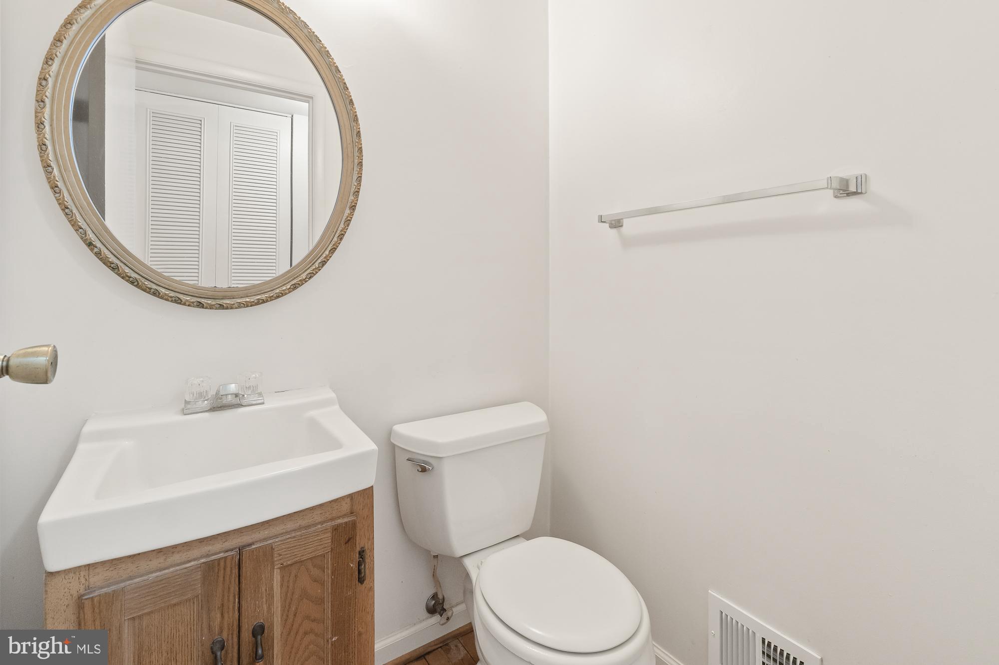 17565 Kohlhoss Road Poolesville, MD 20837 - Photo 13 of 39
