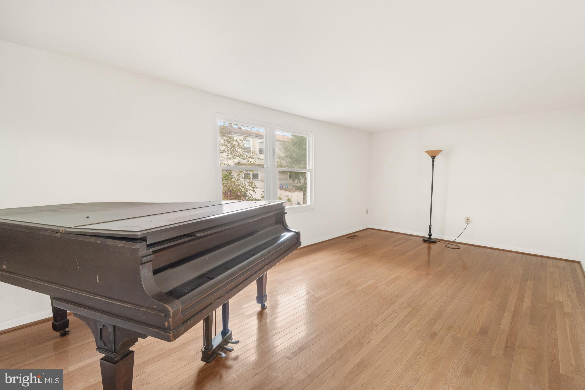 17565 Kohlhoss Road Poolesville, MD 20837 - Photo 14 of 39