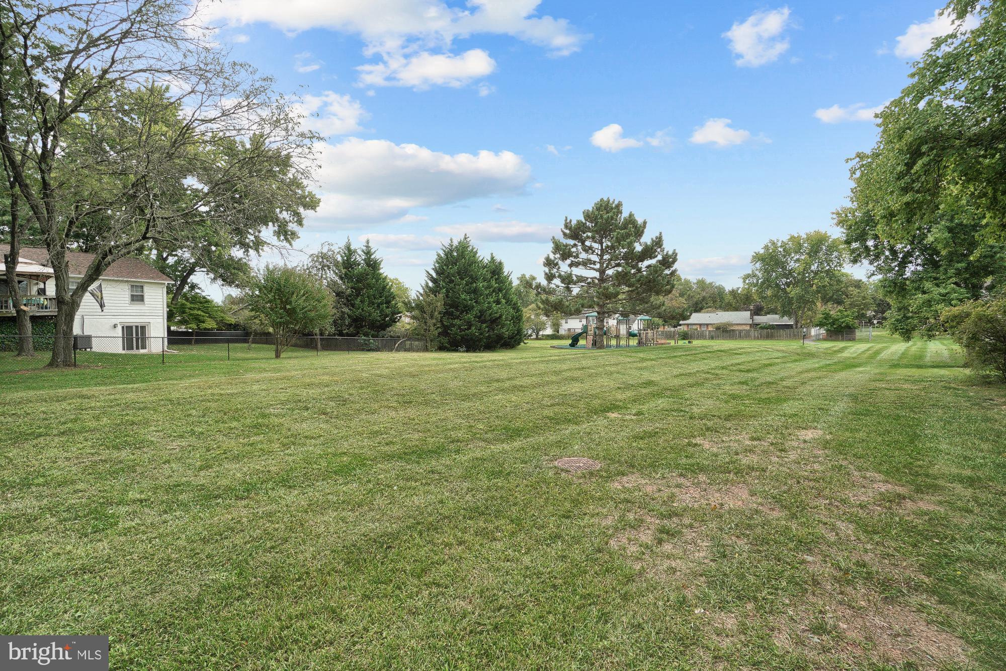 17565 Kohlhoss Road Poolesville, MD 20837 - Photo 4 of 39