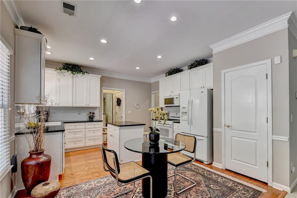 3365 Parsons Run Suwanee, GA 30024 - Photo 17 of 41