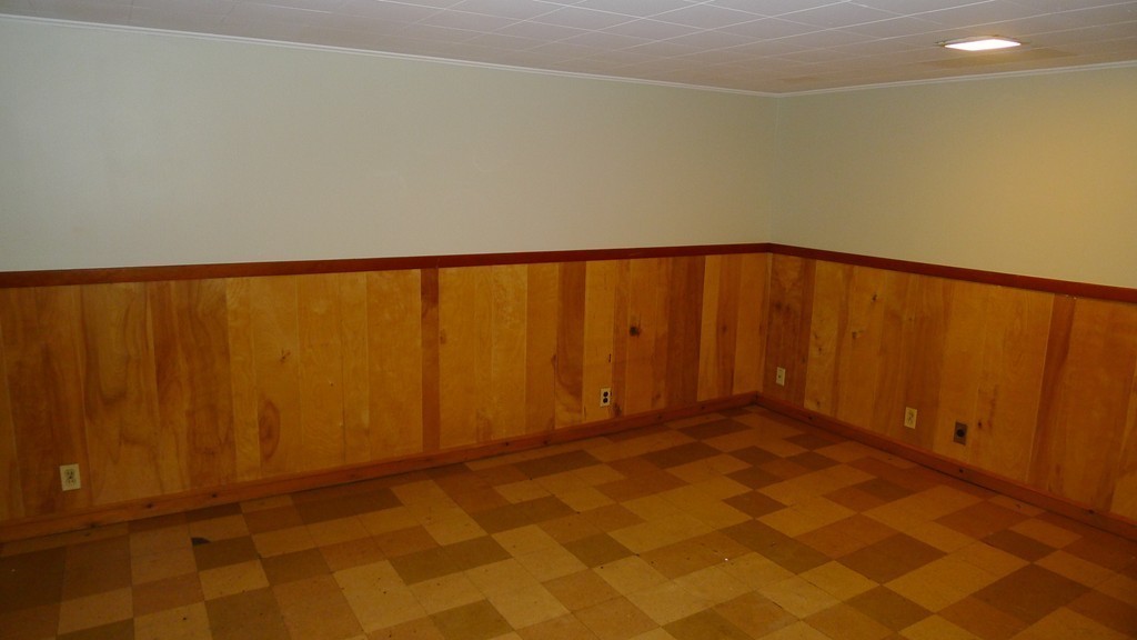 271 Newton Road Springfield, MA 01118 - Photo 23 of 30