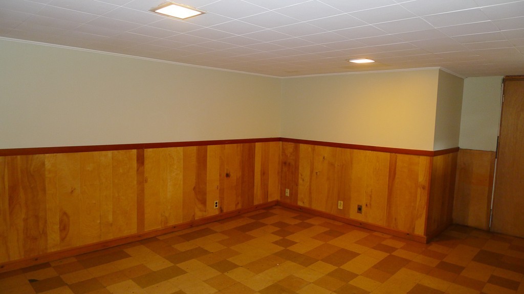 271 Newton Road Springfield, MA 01118 - Photo 24 of 30