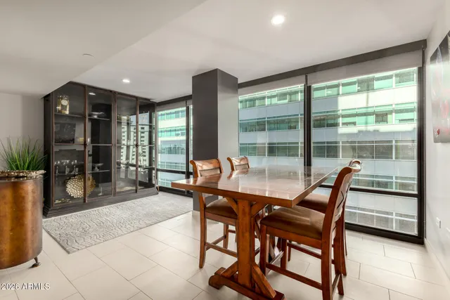 $1,150,000 | 4808 North 24th Street, Unit 821, Phoenix, AZ 85016