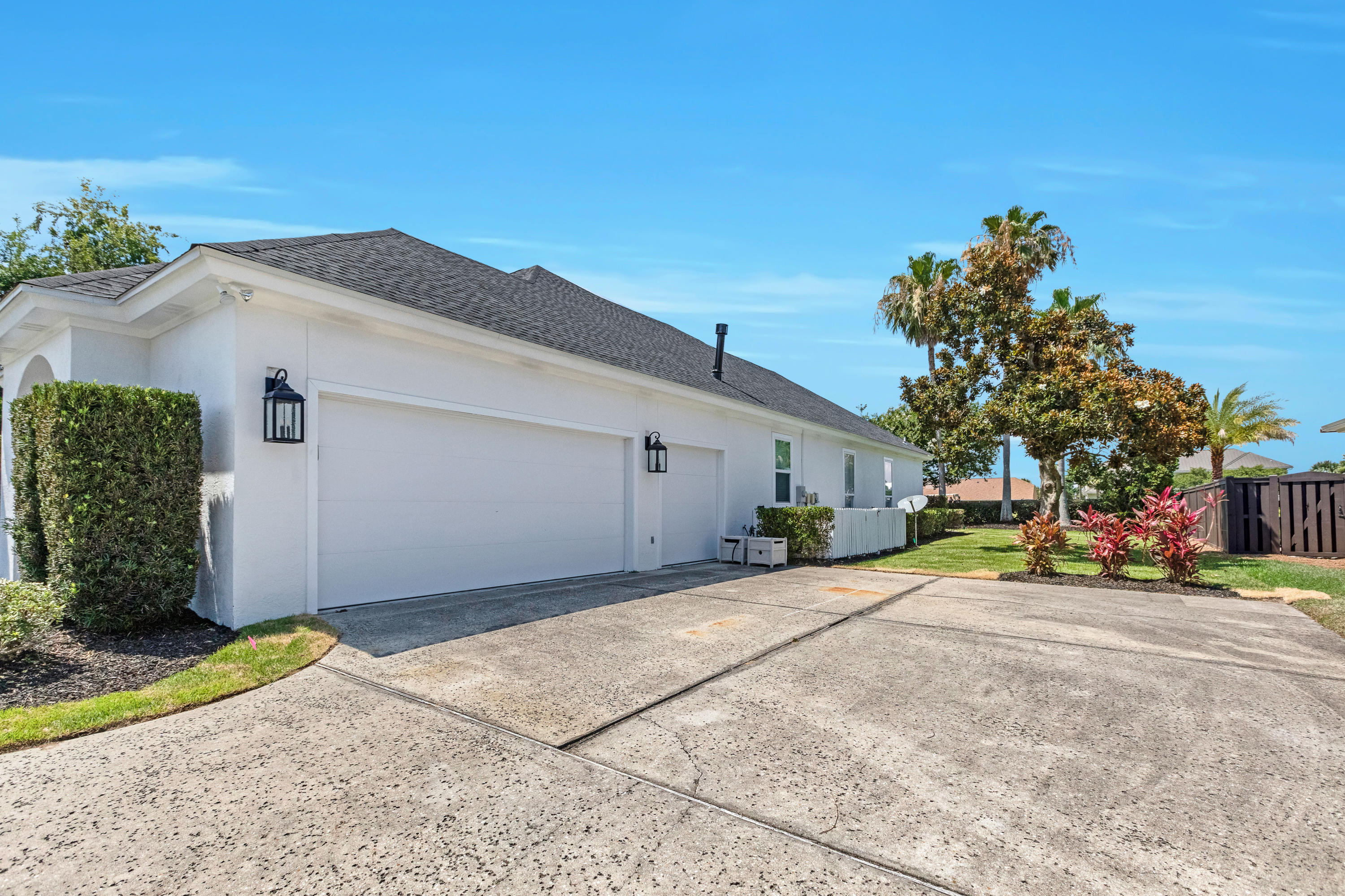 3606 Dragon's Ridge Road Panama City Beach, FL 32408 - Photo 4 of 49 a view of a house with a patio