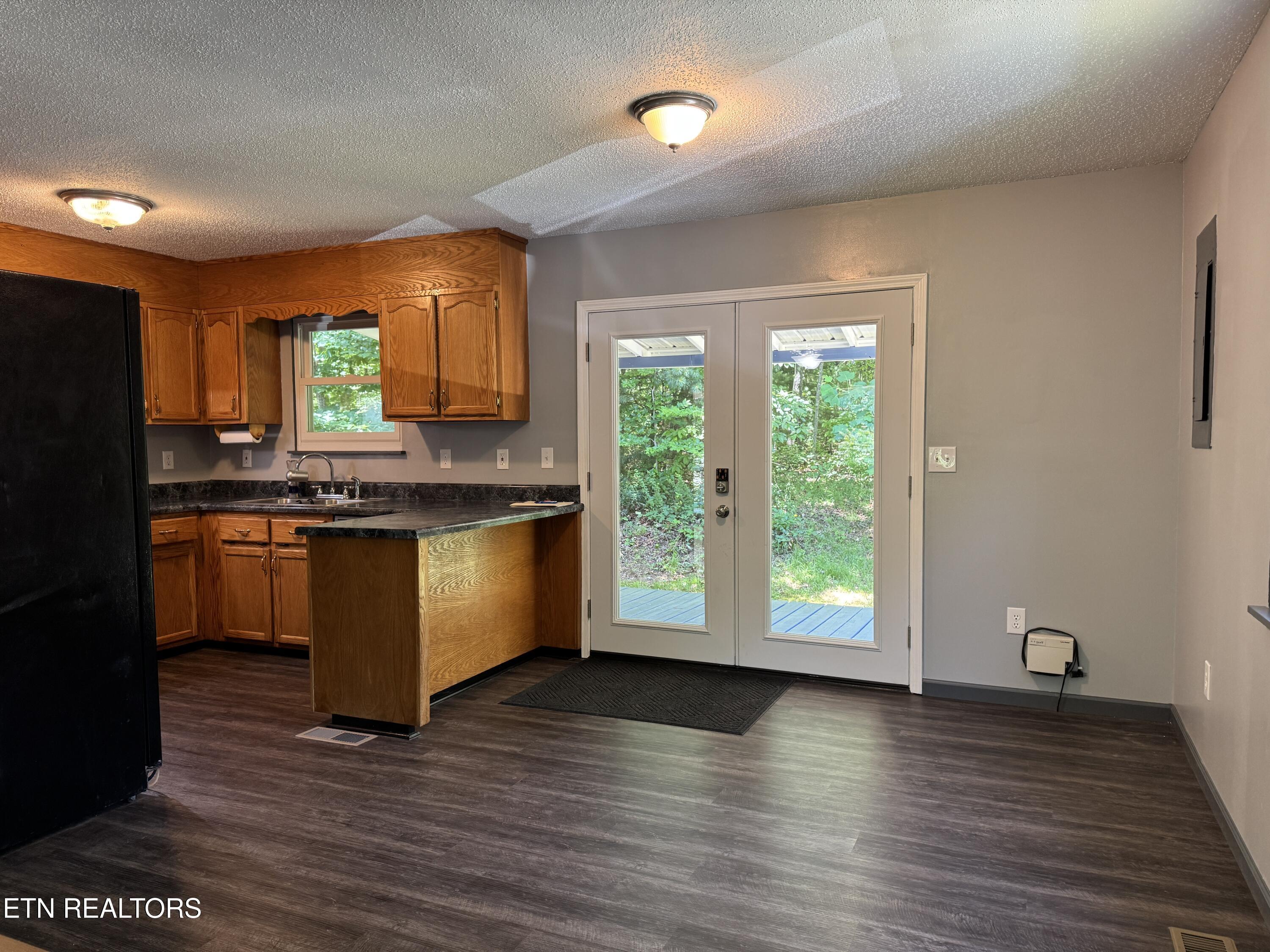 125 Walnut Lane Oneida, TN 37841 - Photo 13 of 39 IMG_7621