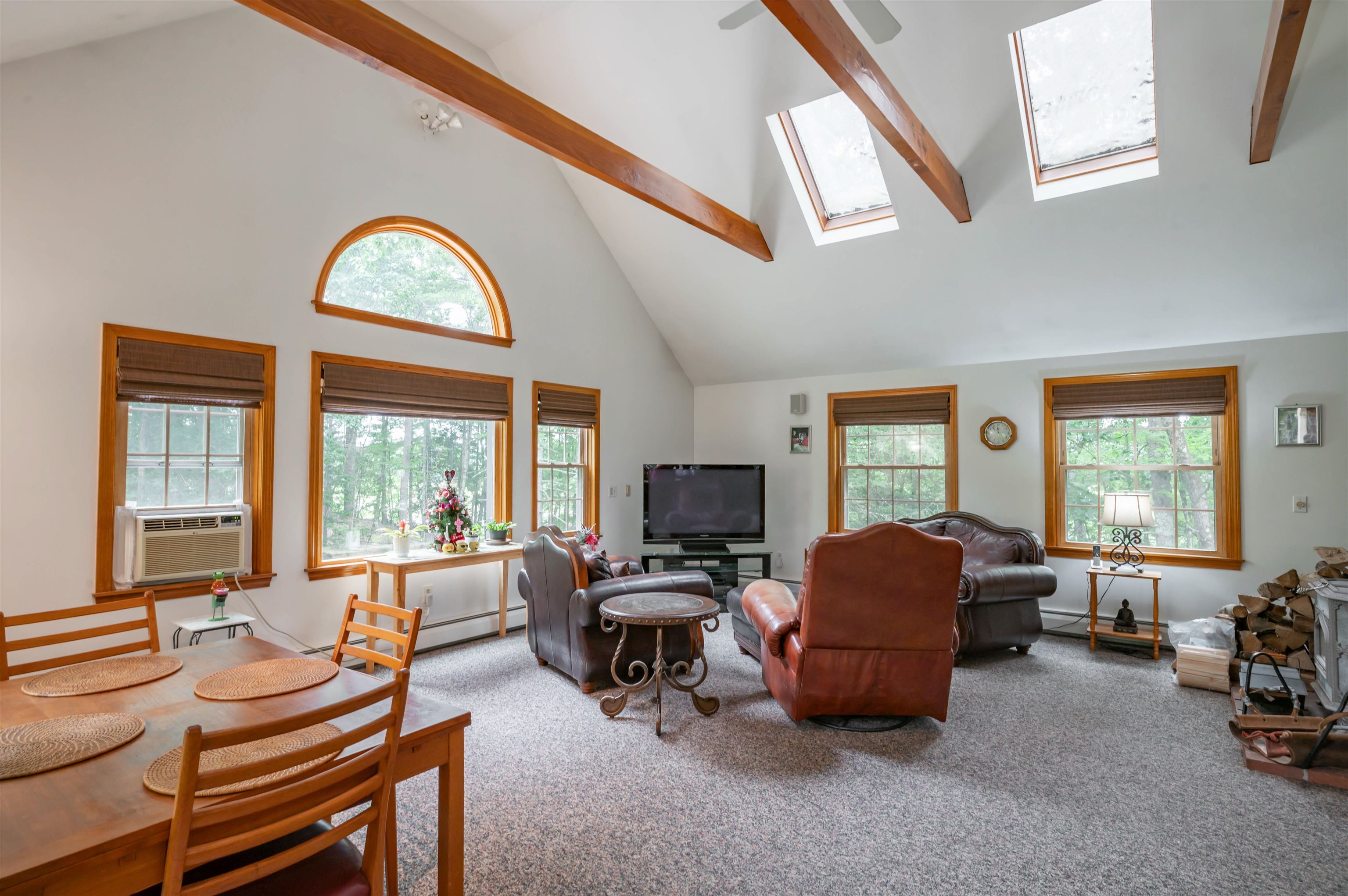 68 Merrimack Road Amherst, NH 03031 - Photo 5 of 30 Gallery Image 5