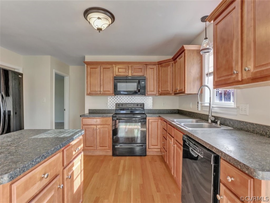 6065 Cartersville Road Powhatan, VA 23139 - Photo 9 of 34 Gallery Image 9