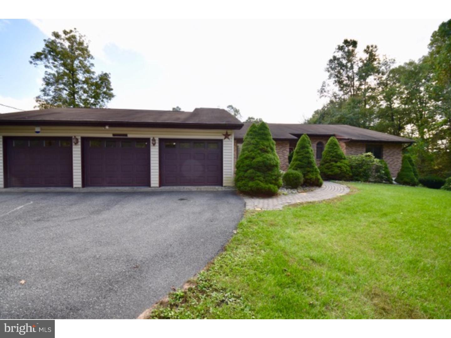 3228 Spring Valley Road Slatington, PA 18080 - Photo 2 of 25 Exterior Front