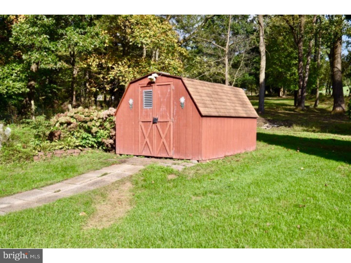 3228 Spring Valley Road Slatington, PA 18080 - Photo 5 of 25 Storage Shed