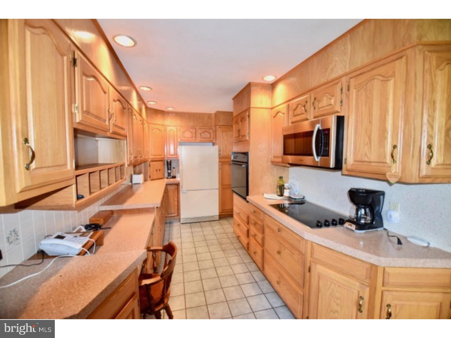 3228 Spring Valley Road Slatington, PA 18080 - Photo 9 of 25 Kitchen