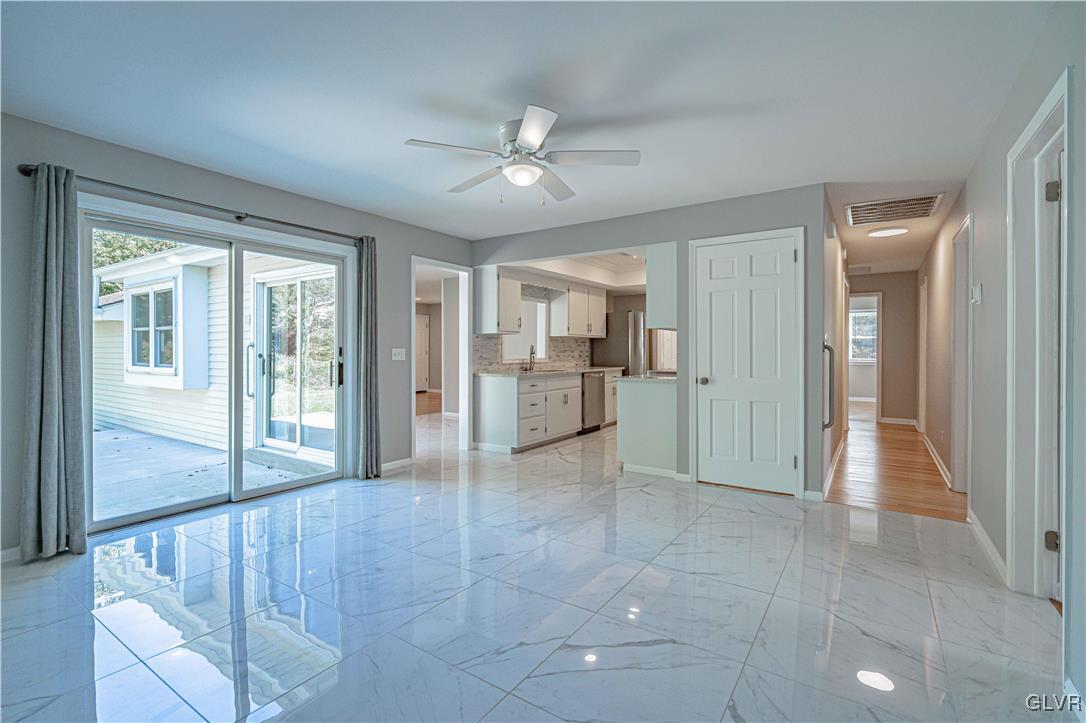 1426 Stoneridge Road Allentown, PA 18104 - Photo 21 of 50 Gallery Image 21