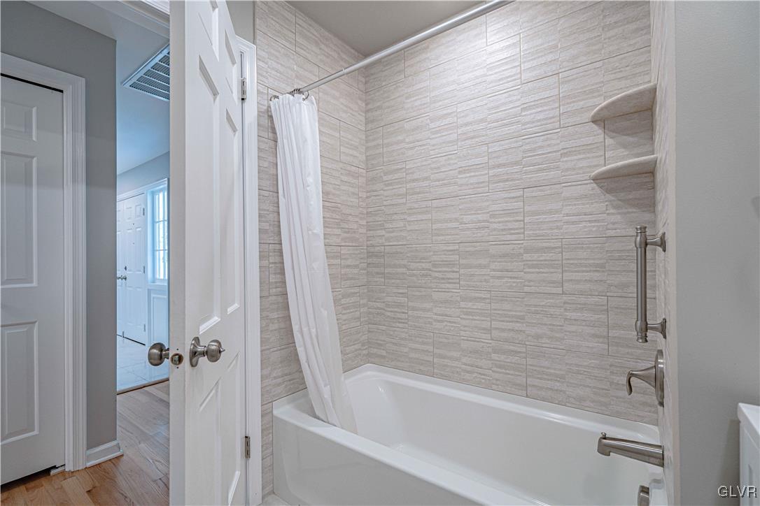 1426 Stoneridge Road Allentown, PA 18104 - Photo 34 of 50 Gallery Image 34
