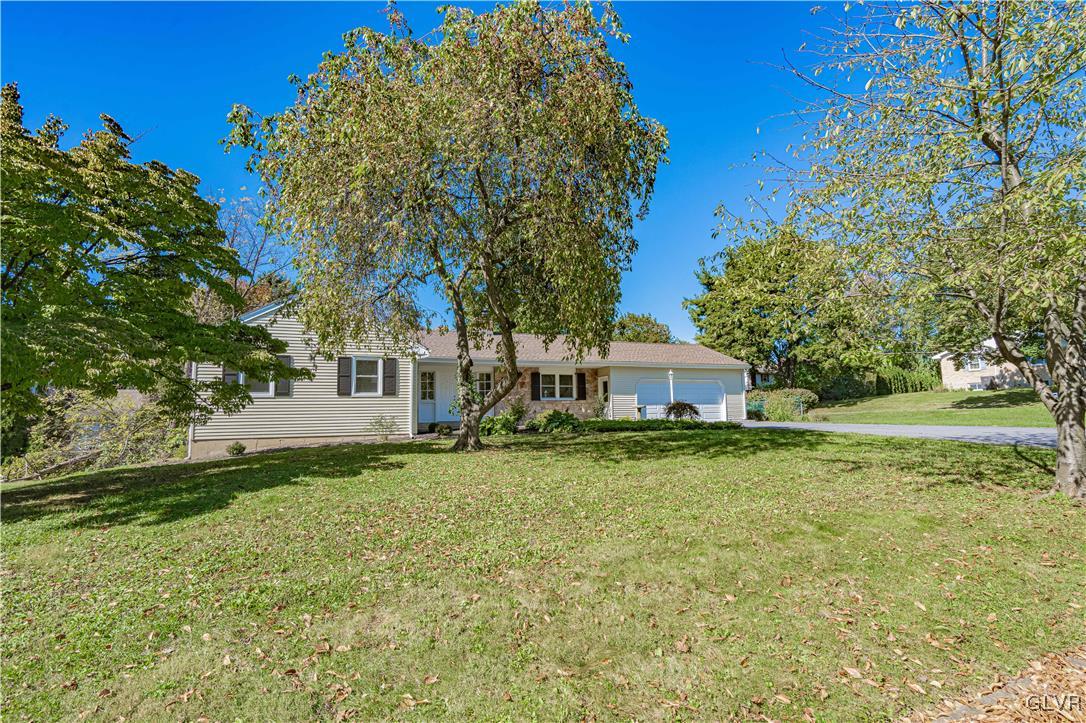 1426 Stoneridge Road Allentown, PA 18104 - Photo 46 of 50 Gallery Image 46